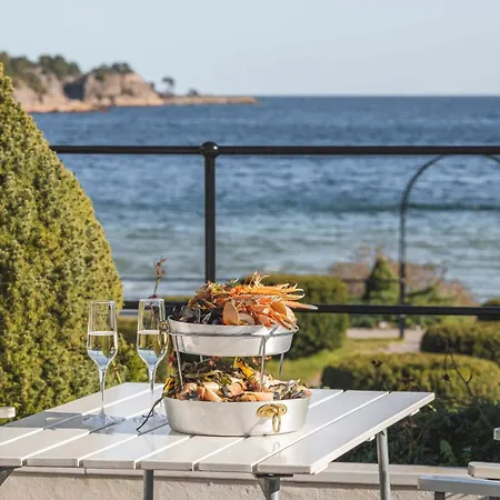 Отель - By Classic Norway Февик