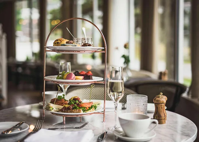 מלון - By Classic Norway 4*