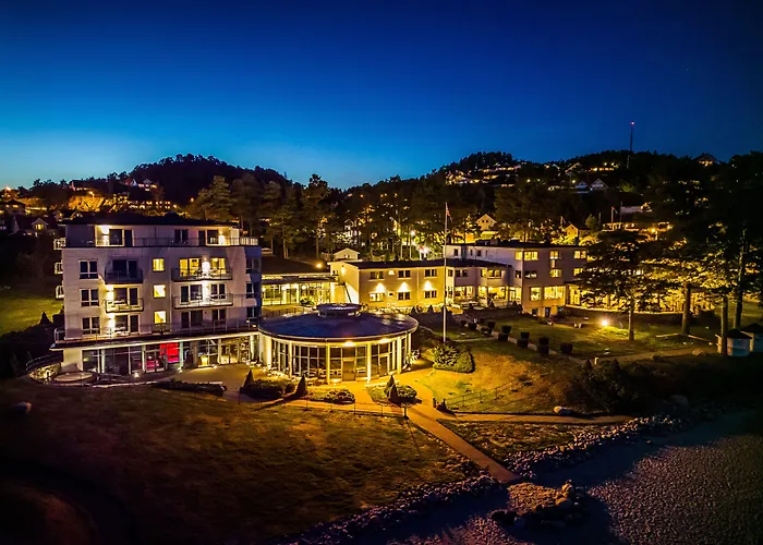 Отель - By Classic Norway Февик